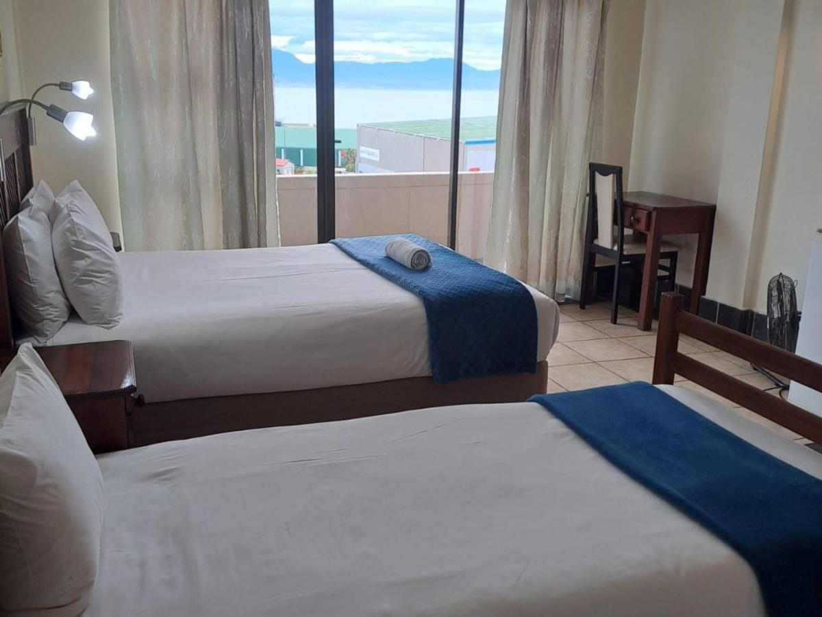 Green Door Guest House Mossel Bay Bilik gambar